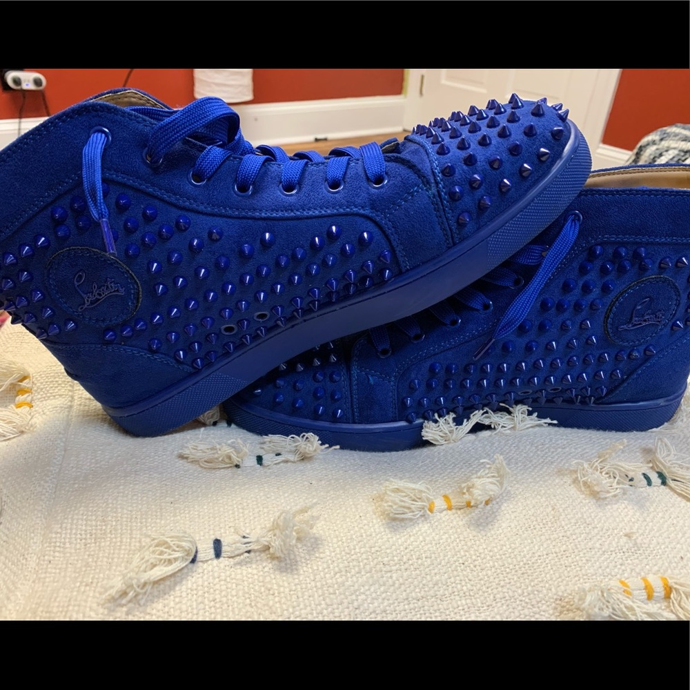 100% authentic Christian Louboutins high flats